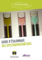 Guide d'étalonnage des spectrophotomètres revient sur le vocabulaire relatif à la métrologie, à la spectrophotométrie. Exemples et bonnes pratiques pour l'analyse et l'étalonnage. Étalonnage spectral. Programme d'étalonnage de l' échelle photométrique, a